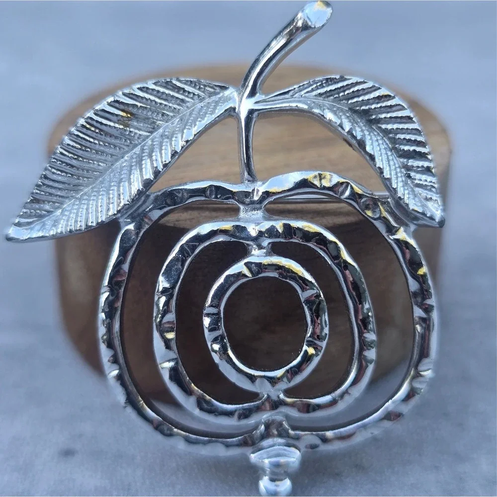 Vintage Sarah Coventry Silver Tone Apple Brooch Pin Textured Fruit Design